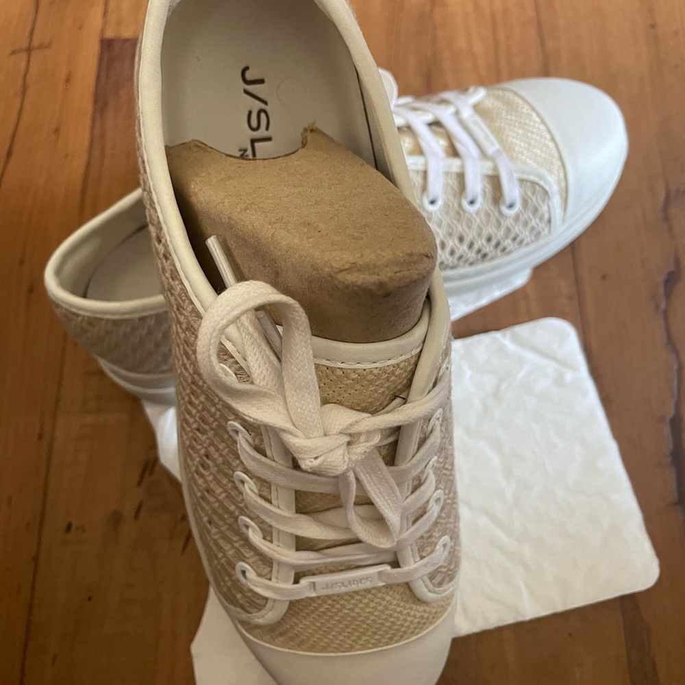 J/SLIDES Natasha Platform
Sneaker (Women) size 8.5